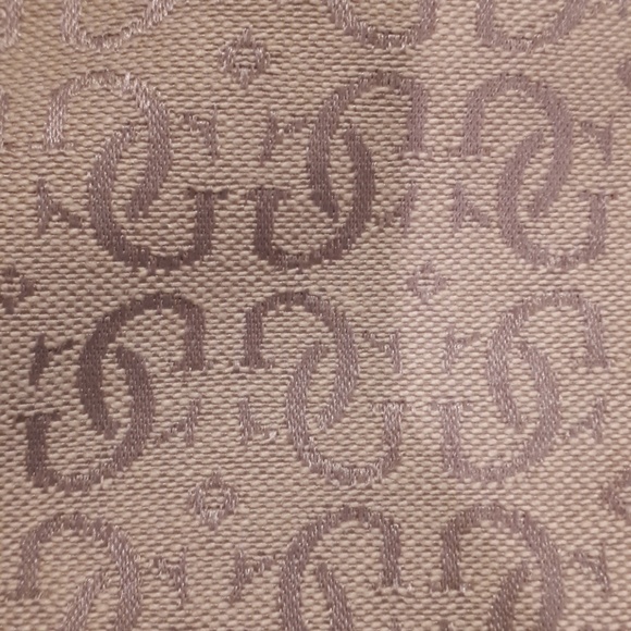 Large GUESS Purse - Picture 3 of 3